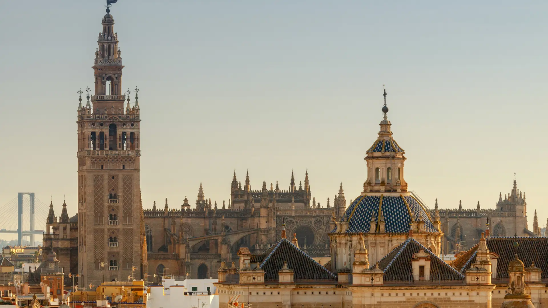 la-giralda-sevilla